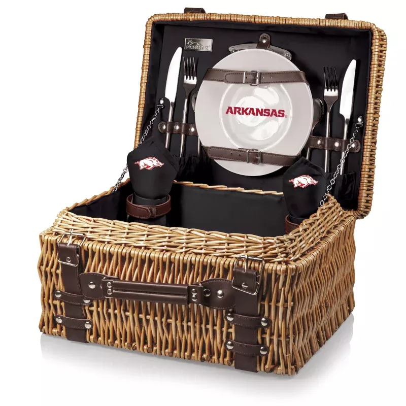 Arkansas Razorbacks – Champion Picnic Basket