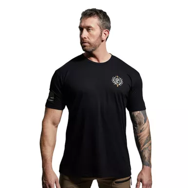 BORN PRIMITIVE Outdoor Emblem Tee (31030)
