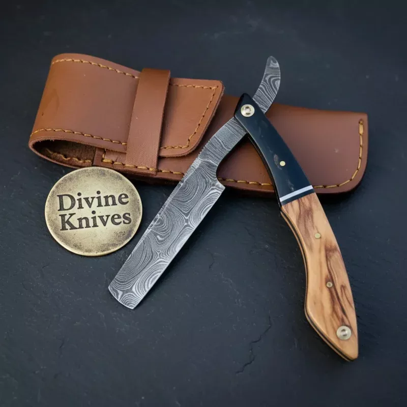 Damascus Straight Razor with Bone & Horn HandleHandcrafted Cut-Throat Razor & Classic Gift