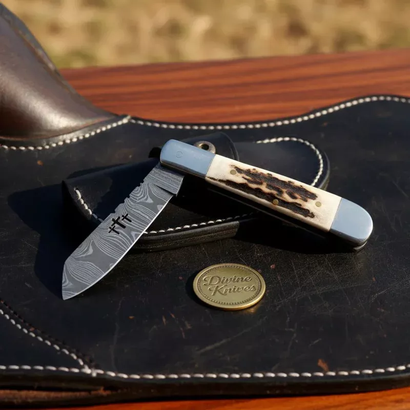 Damascus Trapper Folding Knife with Cross Cutout & Stag HandleHandcrafted Everyday Carry (4-Inch Blade)