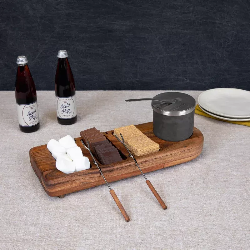 Dolce S’mores Kit with Tabletop Fire Pit