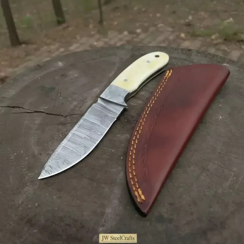 Handmade Damascus Skinner Knife 4 Blade Fixed Blade Bone Handle Leather Sheath