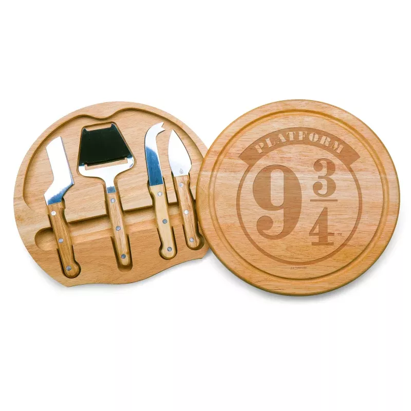 Harry Potter Platform 9 3/4 – Circo Cheese Cutting Board & Tools Set