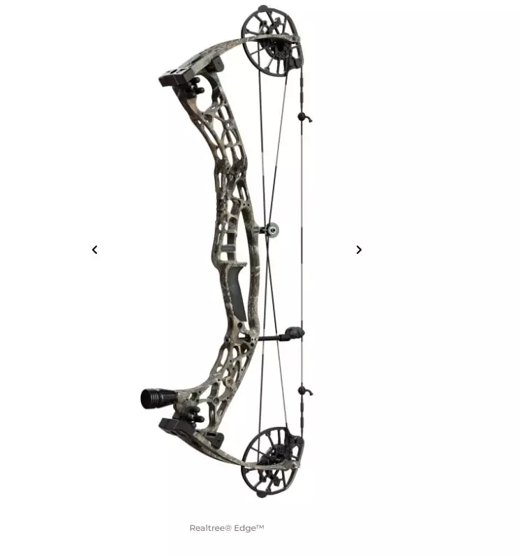 Hoyt Alpha X 30 Compound Bow - 70 lbs. RH Realtree Edge
