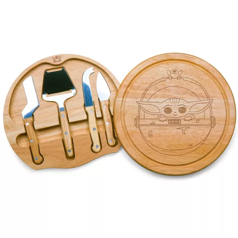 Mandalorian Grogu – Circo Cheese Cutting Board & Tools Set