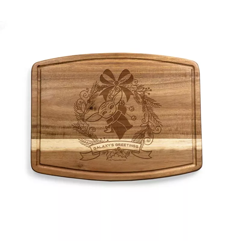 Mandalorian Grogu – Ovale Acacia Cutting Board