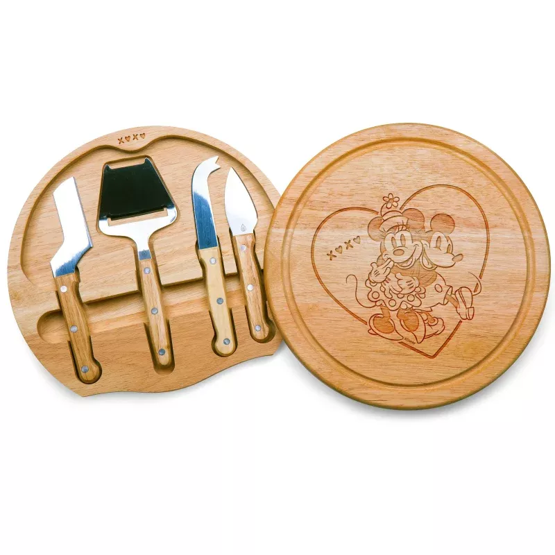Mickey & Minnie Mouse Heart – Circo Cheese Cutting Board & Tools Set