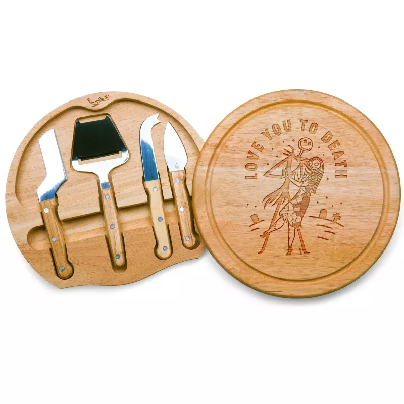 Nightmare Before Christmas Jack & Sally – Circo Cheese Cutting Board & Tools Set