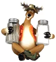 Rivers Edge Deer Holding – Salt & Pepper Shakers