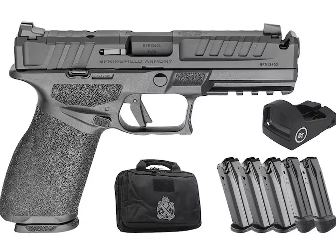 Springfield Armory Echelon 4.5F Gear Up 9mm Luger Pistol 4.5″ Black Bundle EC9459BUWD-COMP-GU25