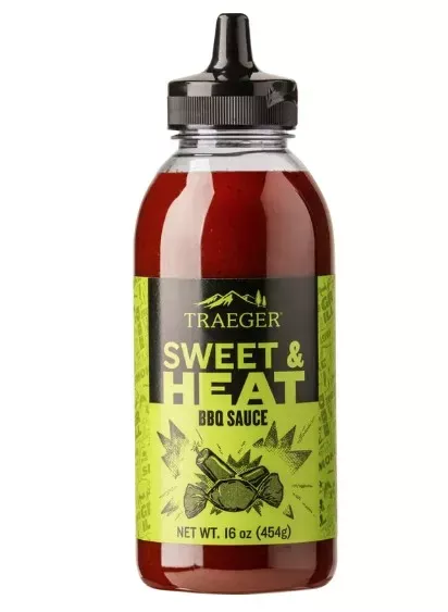 Traeger Sweet & Heat 16oz Squeeze SAU065