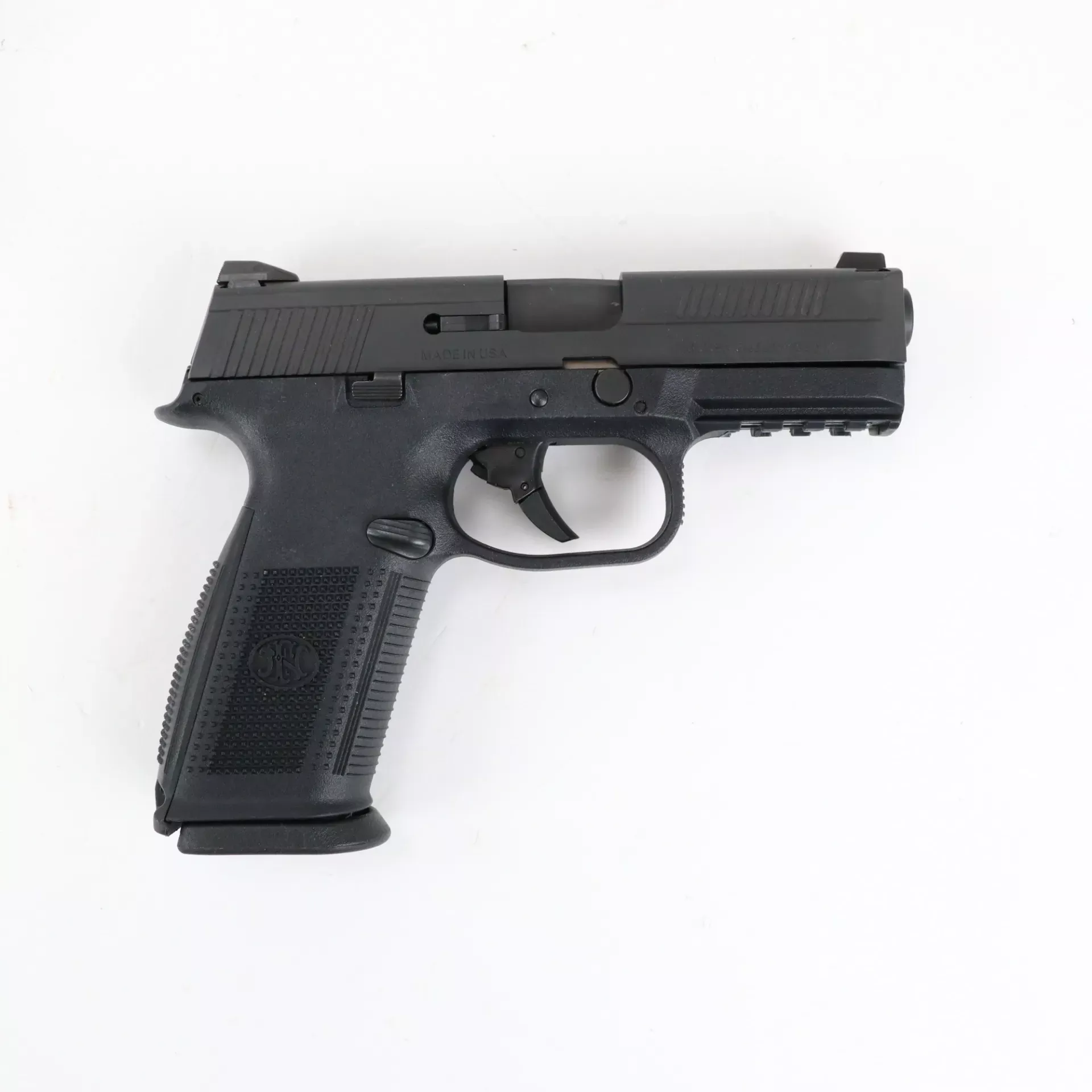 USED - FNH FNS-40 Semi Auto Handgun GTO375322