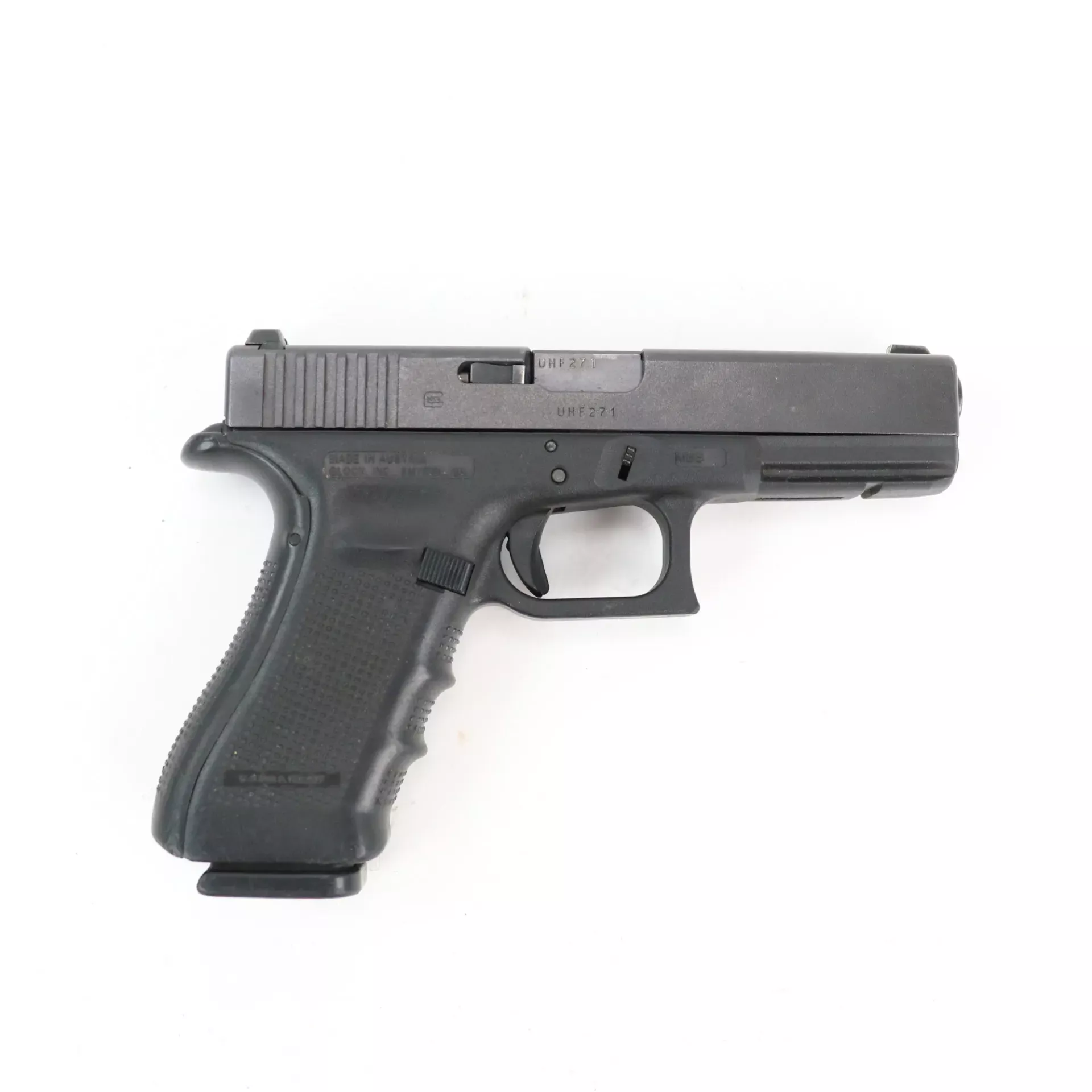 USED - Glock 17 Gen 4 9mm Semi Auto Pistol GTO506063