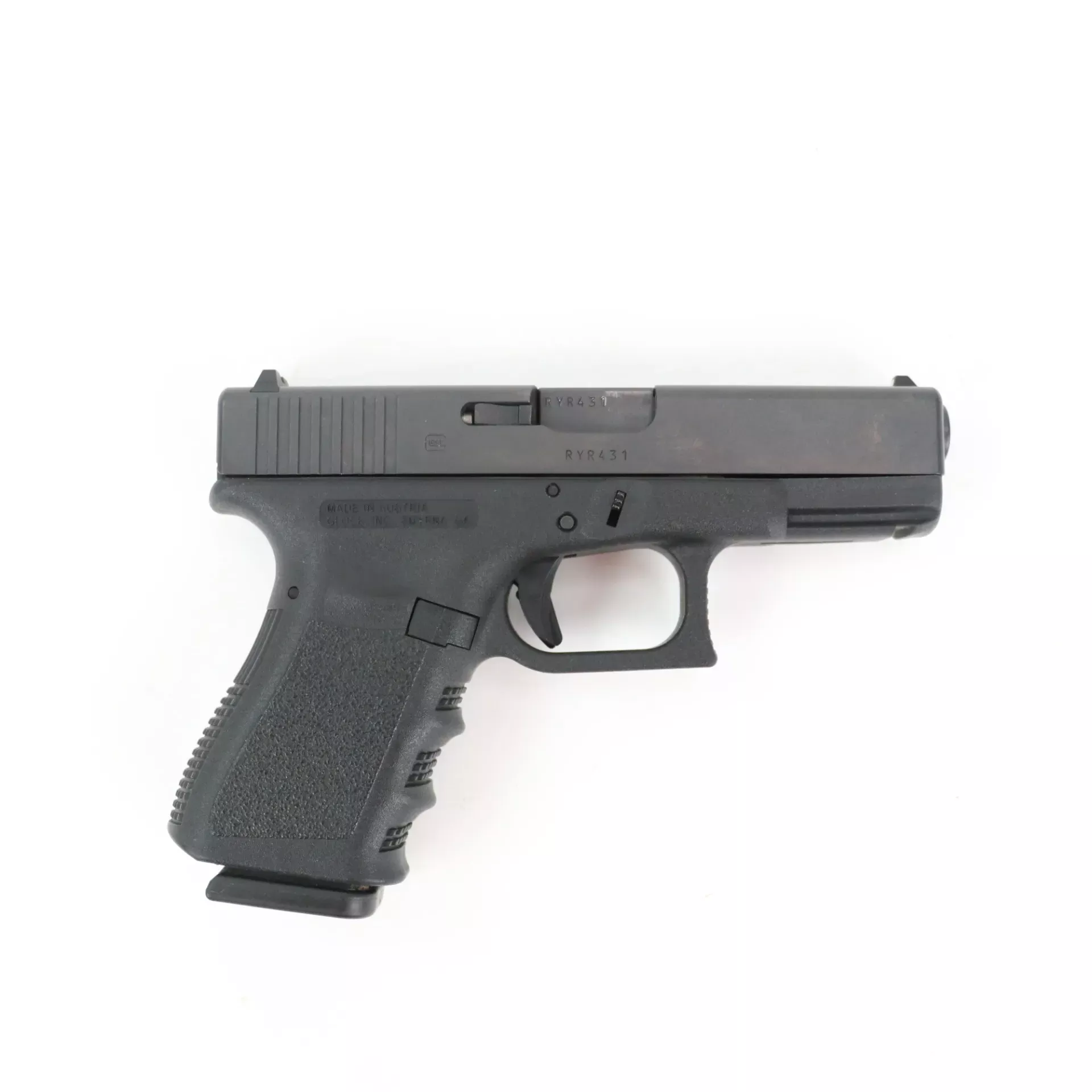 USED – Glock 23 40S&W Semi Auto Pistol GTO381218