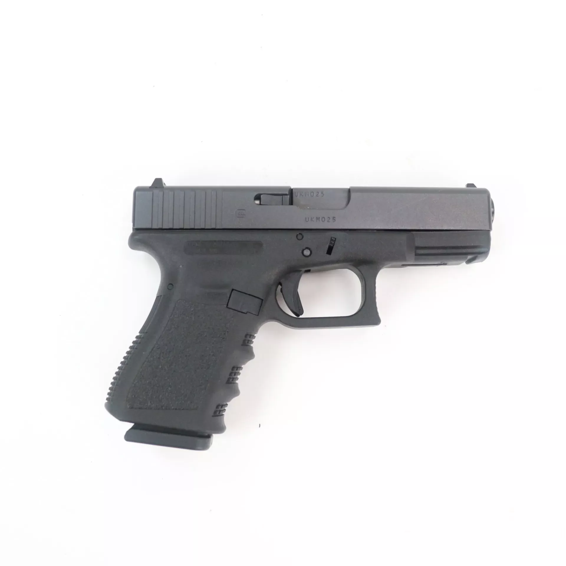 USED – Glock 23 40SW Semi Auto Pistol GTO381046