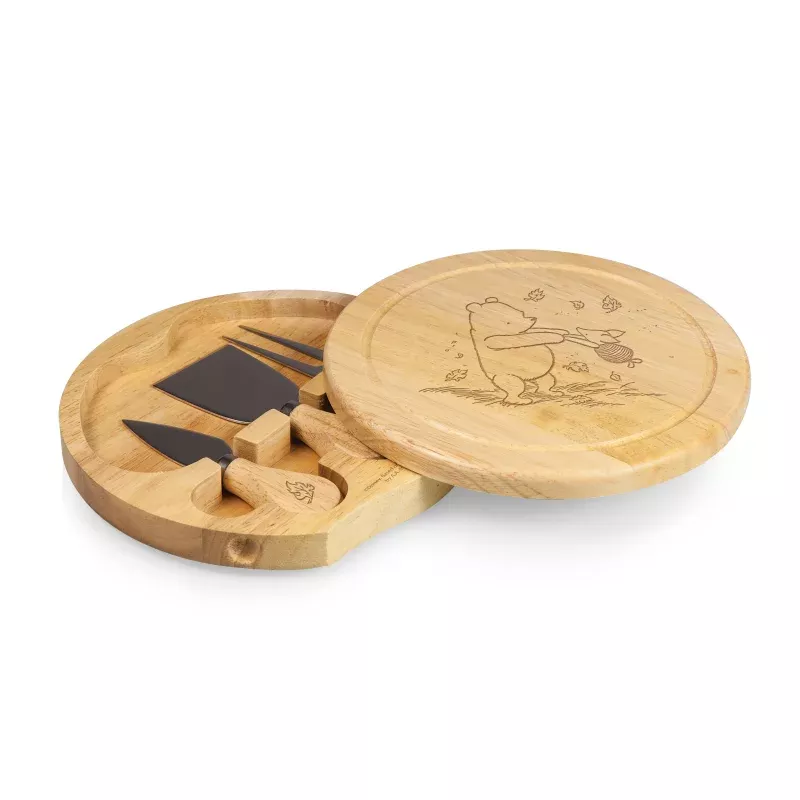 Winnie the Pooh – Brie Cheese Cutting Board & Tools Set